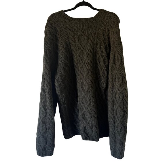 J.Crew 100 Percent Handknit Lambs Wool Crewneck Pullover Sweater - Picture 2 of 3